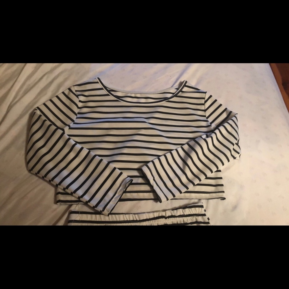 🦄 Black and White striped 2 piece set - Picture 5 of 6